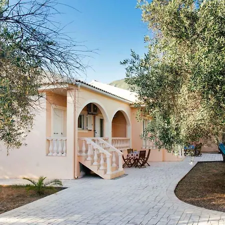 Apartament Right On The Cozy Halikounas